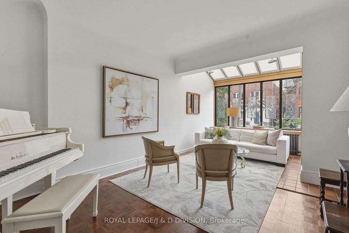 Photo 2 at 18 Tranby Avenue, Annex, Toronto