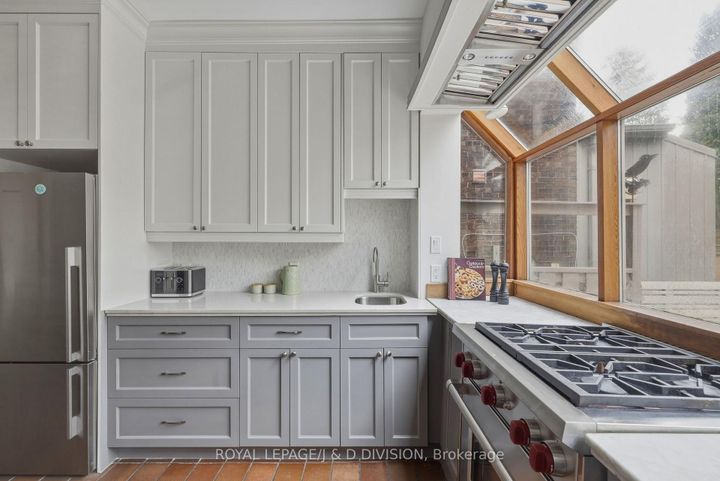 Photo 12 at 18 Tranby Avenue, Annex, Toronto