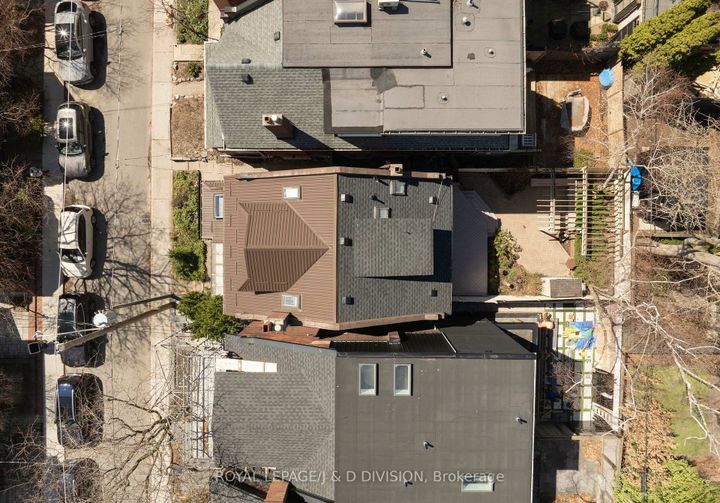 Photo 30 at 18 Tranby Avenue, Annex, Toronto