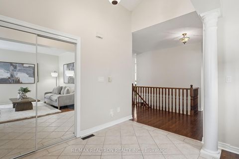 Photo 5 at 913 Bayley Court, Wyndham, Newmarket