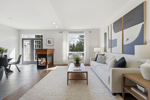 Photo 12 at 913 Bayley Court, Wyndham, Newmarket