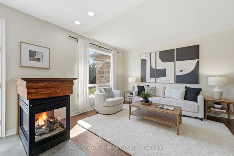 Photo 13 at 913 Bayley Court, Wyndham, Newmarket