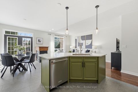 Photo 18 at 913 Bayley Court, Wyndham, Newmarket