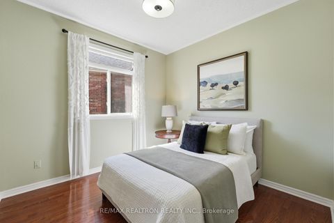 Photo 26 at 913 Bayley Court, Wyndham, Newmarket