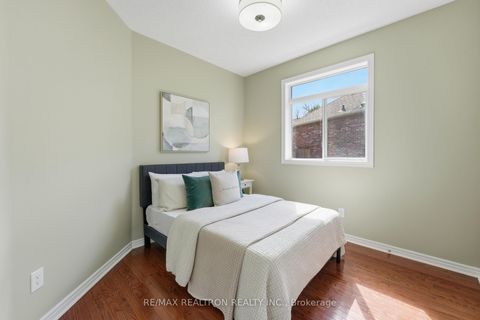 Photo 28 at 913 Bayley Court, Wyndham, Newmarket