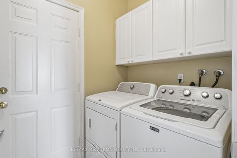 Photo 35 at 913 Bayley Court, Wyndham, Newmarket