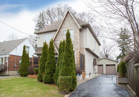 Photo 3 at 45 Harris Park Drive, Birchmount, Toronto