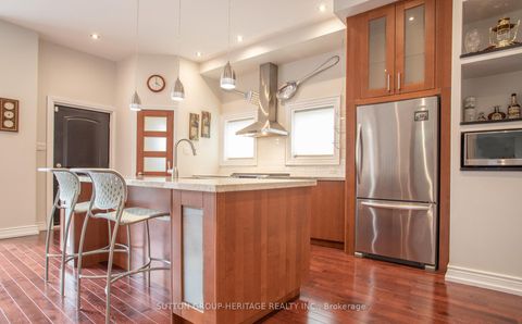 Photo 5 at 45 Harris Park Drive, Birchmount, Toronto