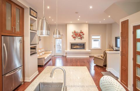 Photo 11 at 45 Harris Park Drive, Birchmount, Toronto