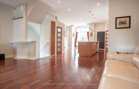 Photo 14 at 45 Harris Park Drive, Birchmount, Toronto