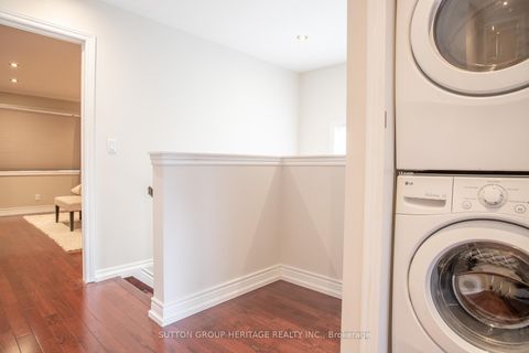 Photo 20 at 45 Harris Park Drive, Birchmount, Toronto