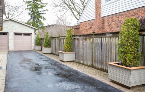Photo 45 at 45 Harris Park Drive, Birchmount, Toronto