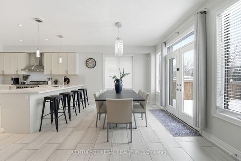 Photo 4 at 28 Tim Jacobs Drive, Keswick South, Georgina