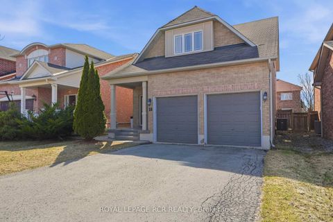 Photo 44 at 18 Kerr Lane, Bayview Northeast, Aurora