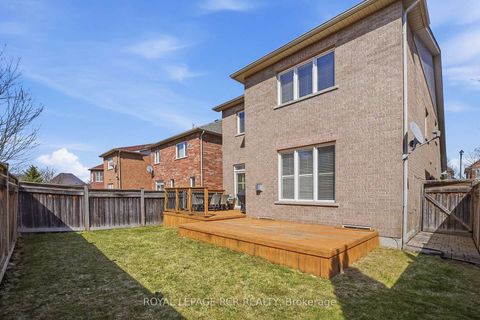 Photo 48 at 18 Kerr Lane, Bayview Northeast, Aurora