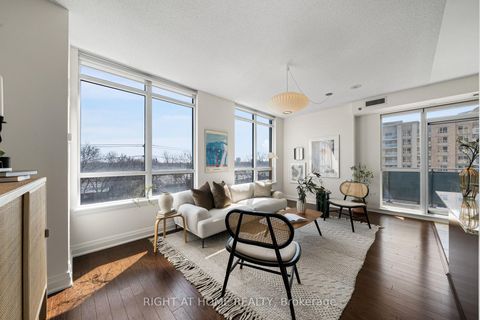 Photo 1 at 611 - 520 Steeles Avenue W, Yorkhill, Vaughan