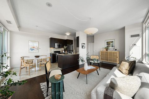 Photo 3 at 611 - 520 Steeles Avenue W, Yorkhill, Vaughan