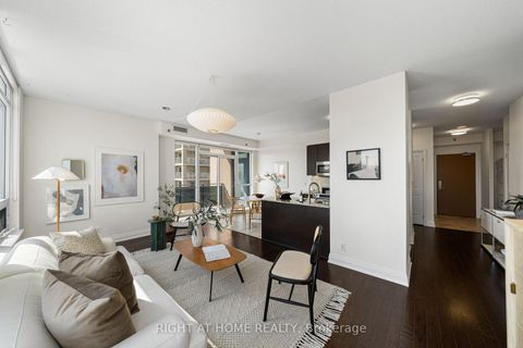 Photo 4 at 611 - 520 Steeles Avenue W, Yorkhill, Vaughan