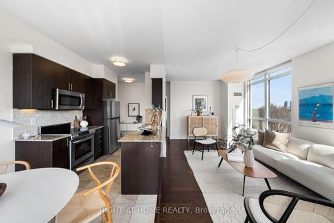 Photo 6 at 611 - 520 Steeles Avenue W, Yorkhill, Vaughan