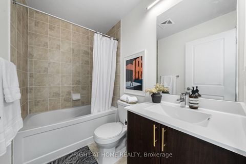 Photo 16 at 611 - 520 Steeles Avenue W, Yorkhill, Vaughan