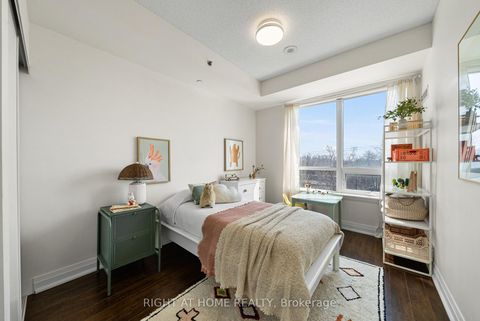 Photo 19 at 611 - 520 Steeles Avenue W, Yorkhill, Vaughan