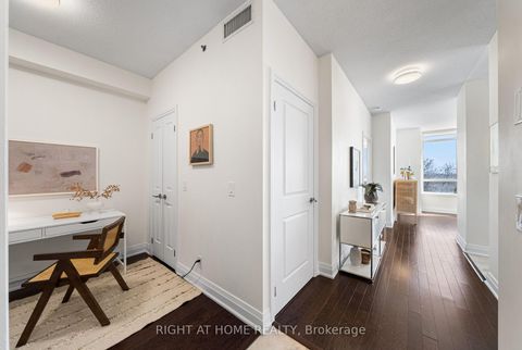 Photo 25 at 611 - 520 Steeles Avenue W, Yorkhill, Vaughan