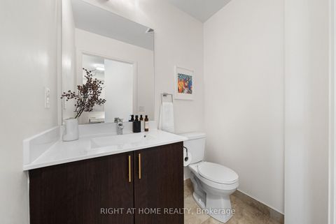 Photo 26 at 611 - 520 Steeles Avenue W, Yorkhill, Vaughan