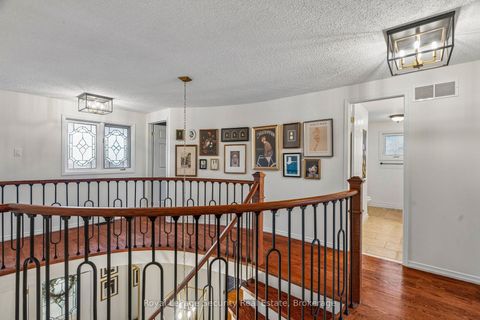 Photo 23 at 23 Fielding Drive, Aurora Heights, Aurora