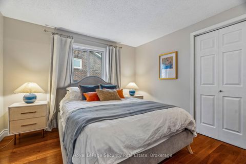 Photo 29 at 23 Fielding Drive, Aurora Heights, Aurora