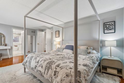 Photo 31 at 23 Fielding Drive, Aurora Heights, Aurora