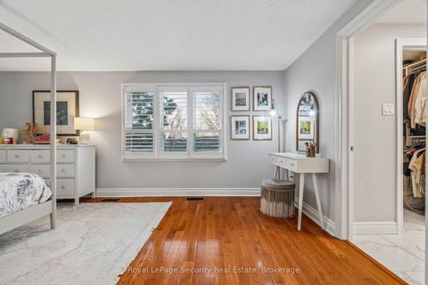 Photo 34 at 23 Fielding Drive, Aurora Heights, Aurora