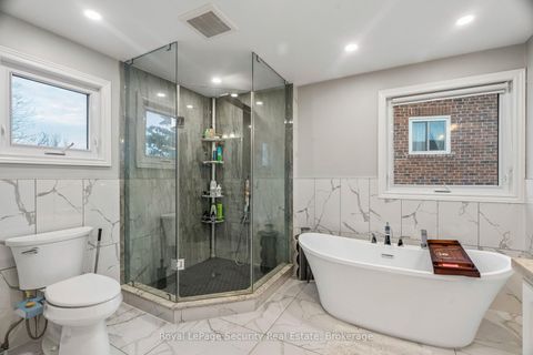 Photo 36 at 23 Fielding Drive, Aurora Heights, Aurora