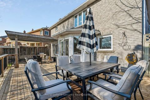 Photo 45 at 23 Fielding Drive, Aurora Heights, Aurora