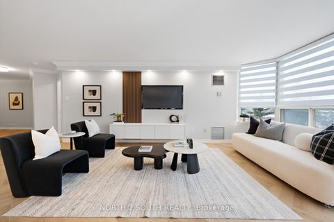 Photo 10 at 304 - 7 Townsgate Drive, Yorkhill, Vaughan