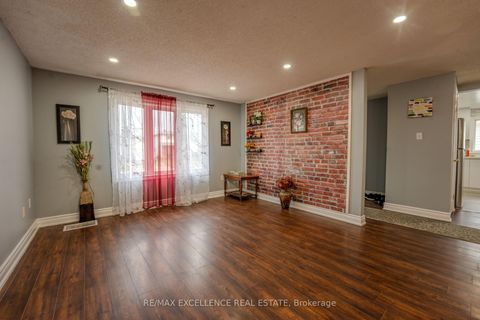 Photo 7 at 3 Hickling Trail, Grove East, Barrie