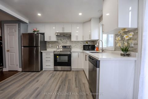 Photo 10 at 3 Hickling Trail, Grove East, Barrie