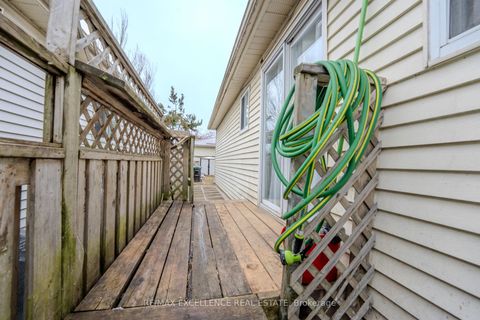 Photo 18 at 3 Hickling Trail, Grove East, Barrie