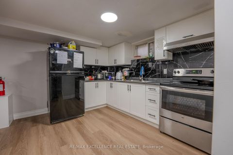 Photo 21 at 3 Hickling Trail, Grove East, Barrie