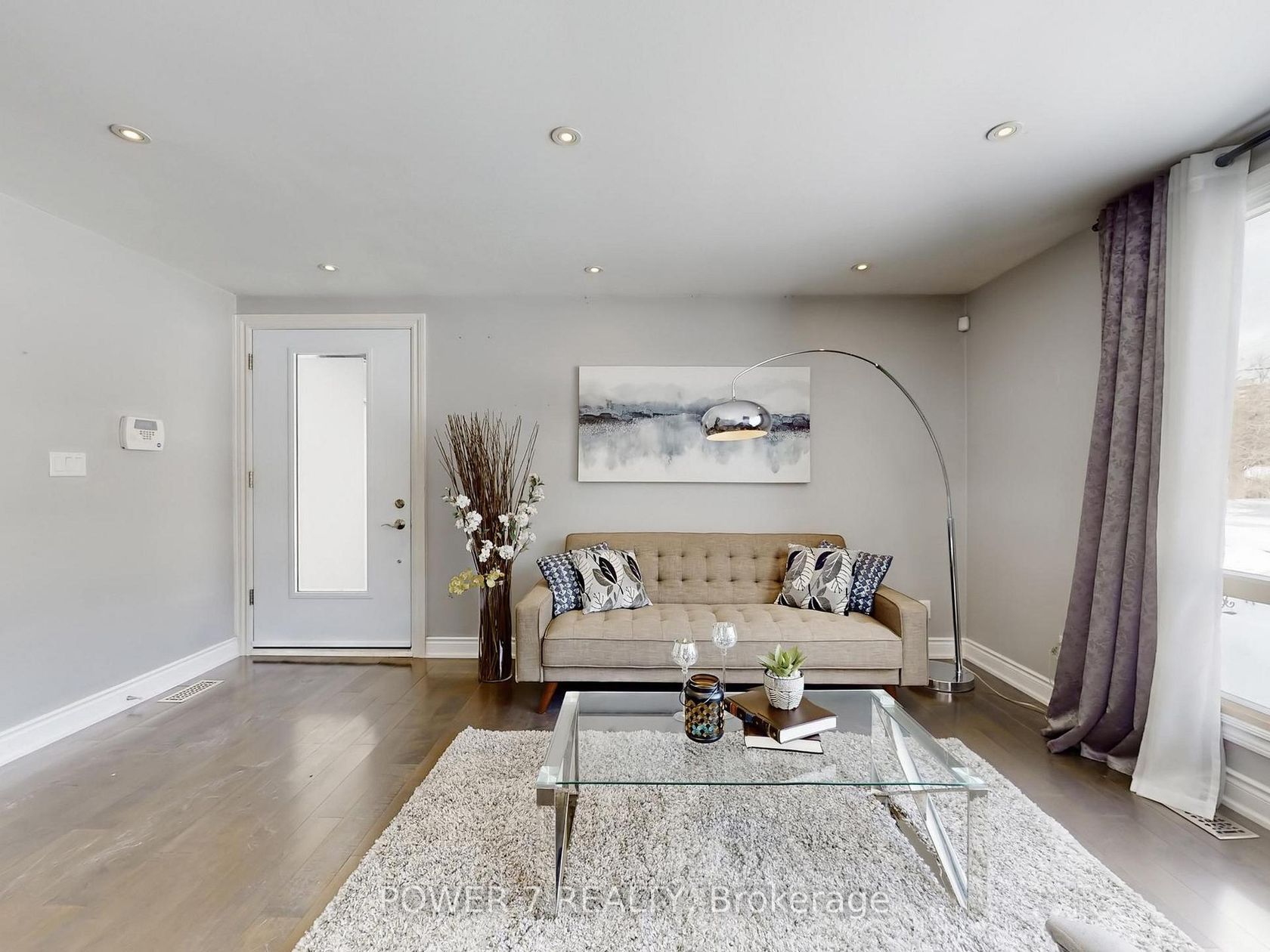 118 Kirker Avenue, Woburn, Toronto photo 4