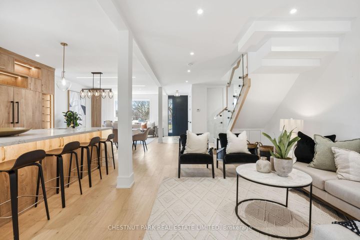 Photo 6 at 86 Edgecroft Road, Queensway, Toronto