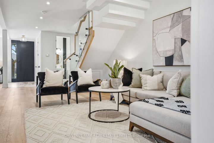 Photo 8 at 86 Edgecroft Road, Queensway, Toronto