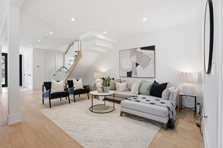 Photo 9 at 86 Edgecroft Road, Queensway, Toronto