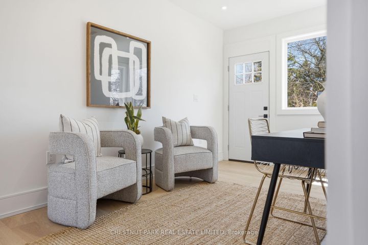 Photo 17 at 86 Edgecroft Road, Queensway, Toronto