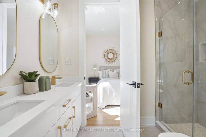 Photo 38 at 86 Edgecroft Road, Queensway, Toronto