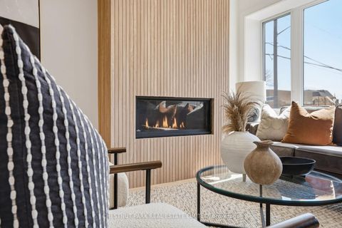 Photo 5 at 86 Edgecroft Road, Queensway, Toronto