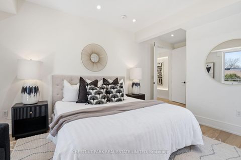 Photo 23 at 86 Edgecroft Road, Queensway, Toronto