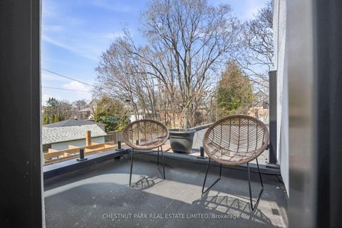 Photo 25 at 86 Edgecroft Road, Queensway, Toronto