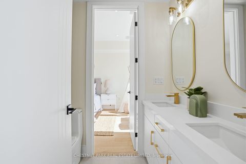 Photo 34 at 86 Edgecroft Road, Queensway, Toronto