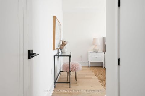 Photo 35 at 86 Edgecroft Road, Queensway, Toronto