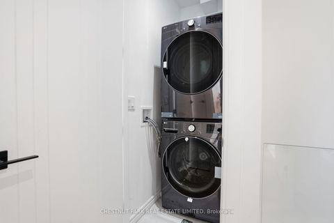 Photo 43 at 86 Edgecroft Road, Queensway, Toronto